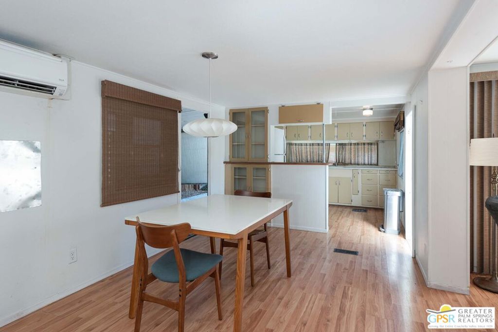 82 Santa Monica Street Property Photo 12