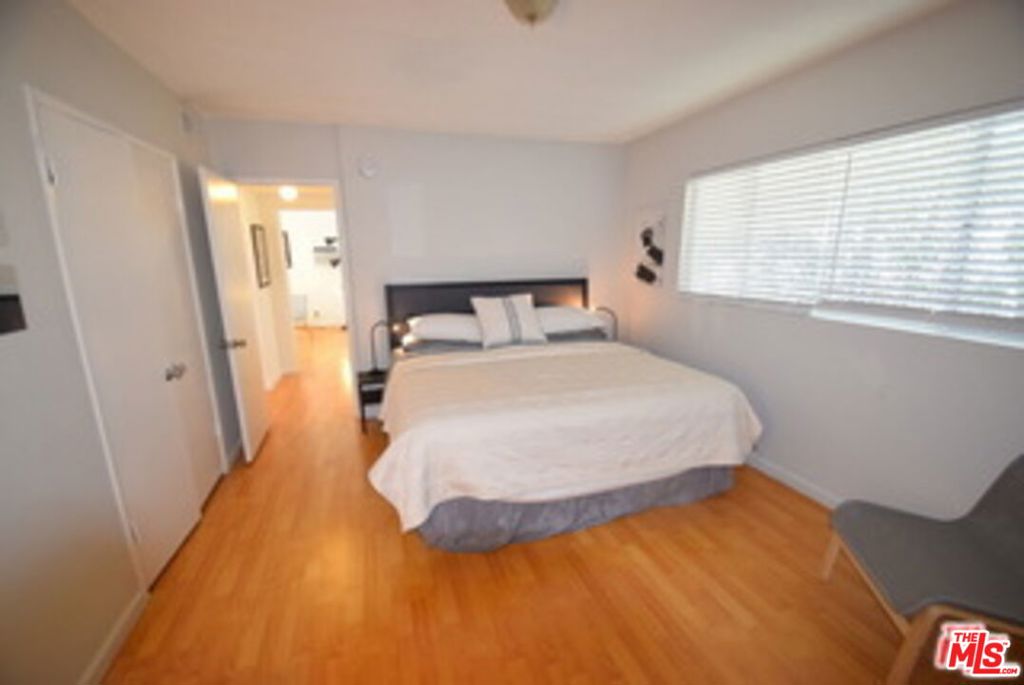 1940 Carmen Avenue Penthouse Property Photo 7
