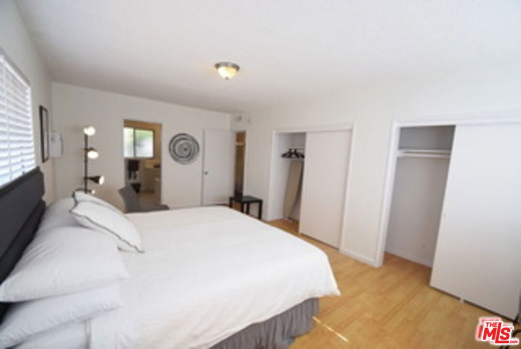 1940 Carmen Avenue Penthouse Property Photo 9