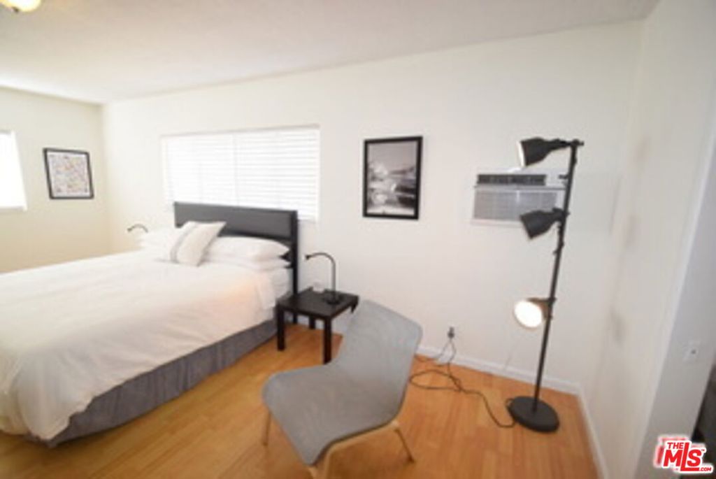 1940 Carmen Avenue Penthouse Property Photo 11