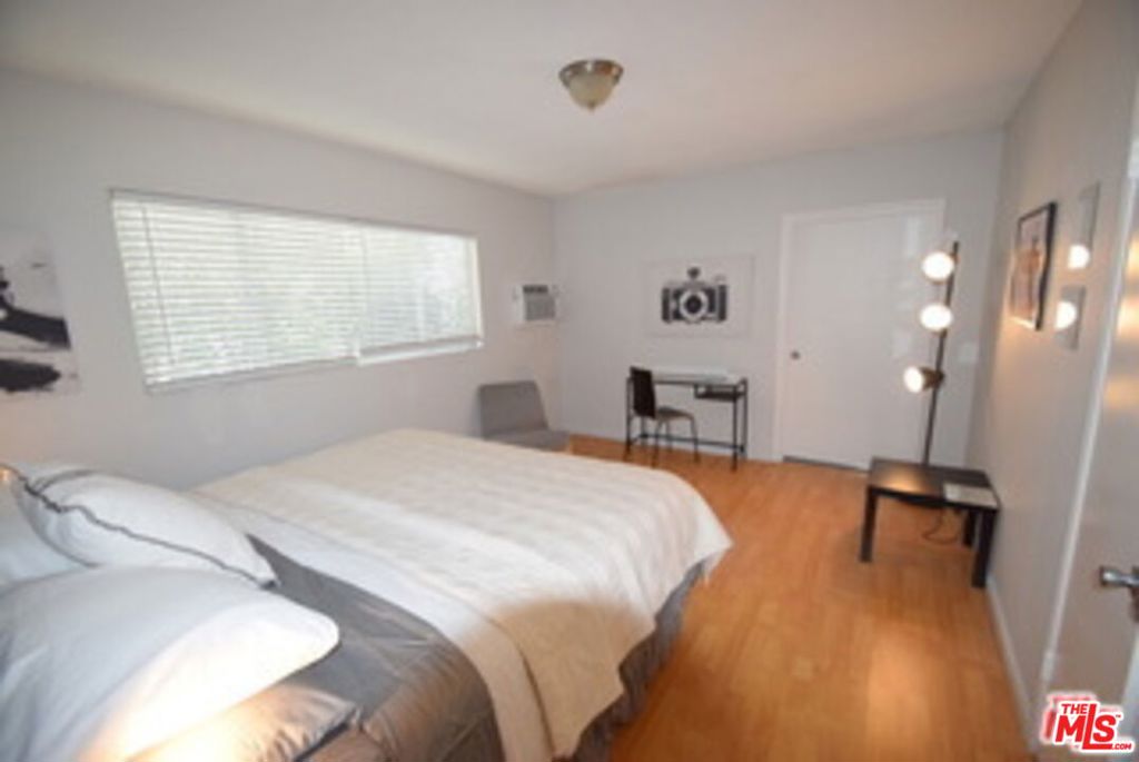 1940 Carmen Avenue Penthouse Property Photo 12