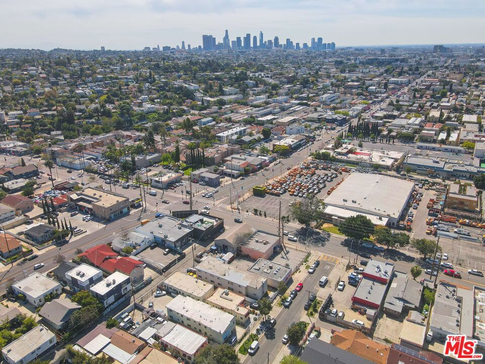 4545 -4537 Santa Monica Boulevard Property Photo 6