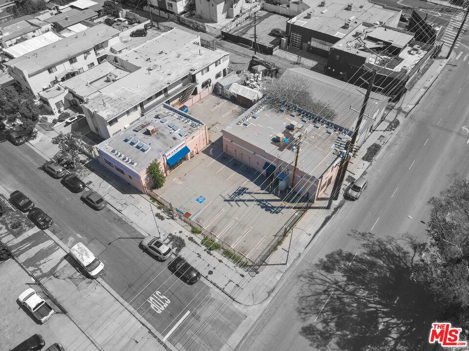 4545 -4537 Santa Monica Boulevard Property Photo 15