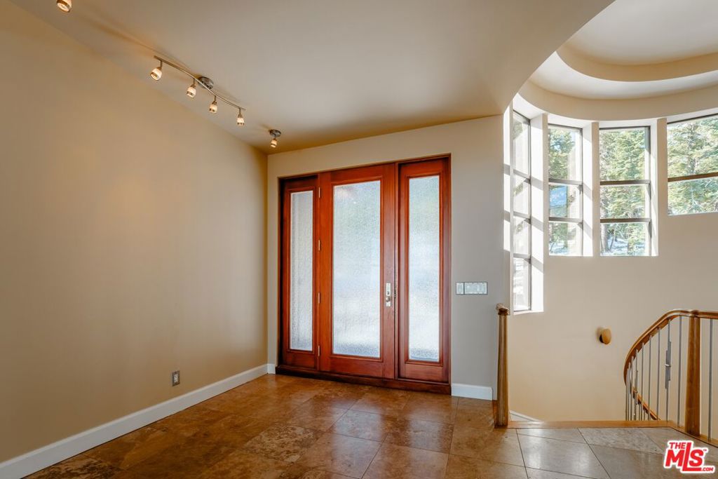 37 Bridges Lane Property Photo 6