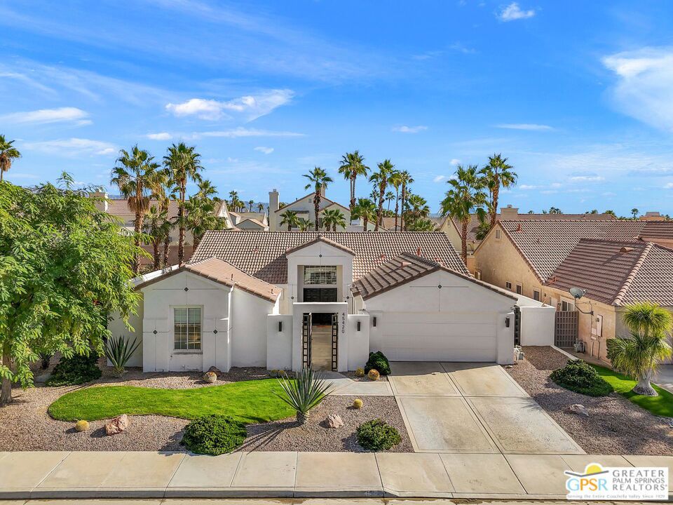 45420 Desert Fox Drive Property Photo 14