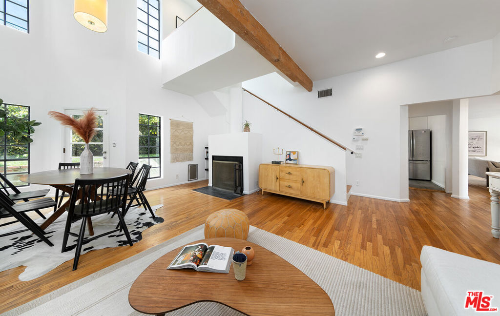 3133 Midvale Avenue Property Photo 10