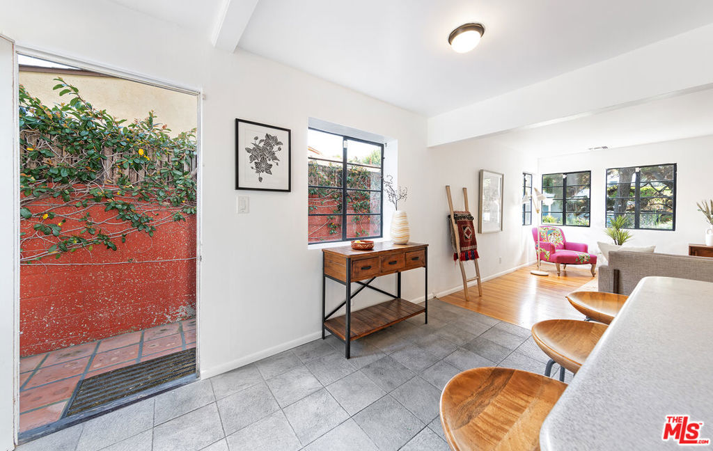 3133 Midvale Avenue Property Photo 22