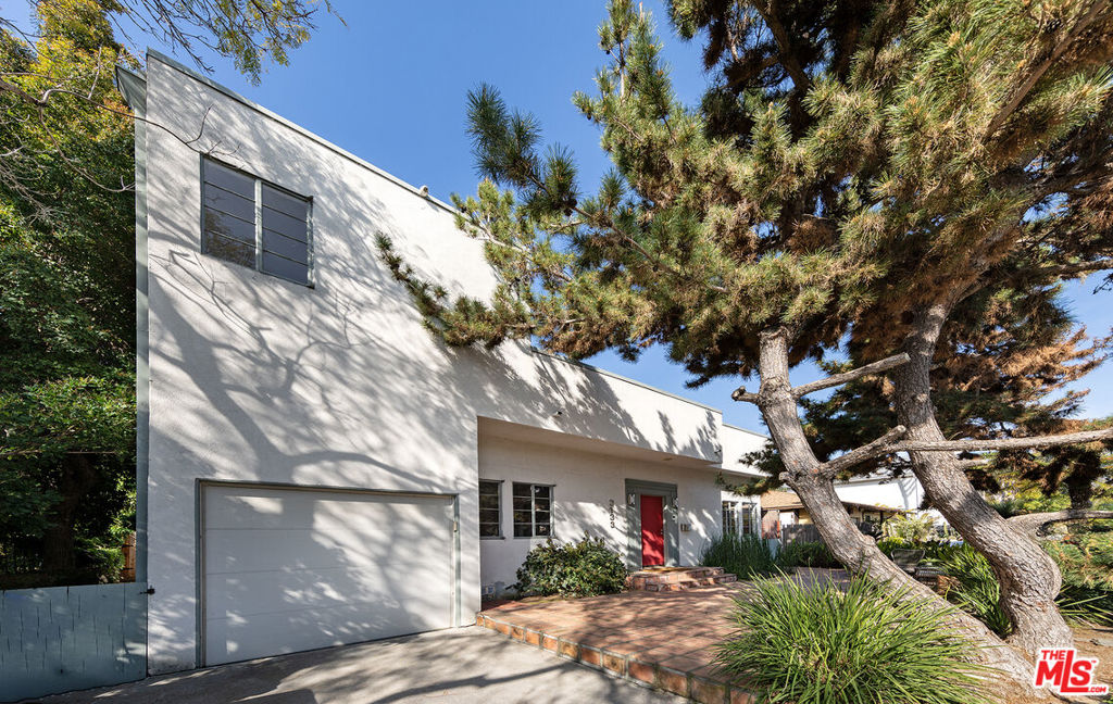 3133 Midvale Avenue Property Photo 24