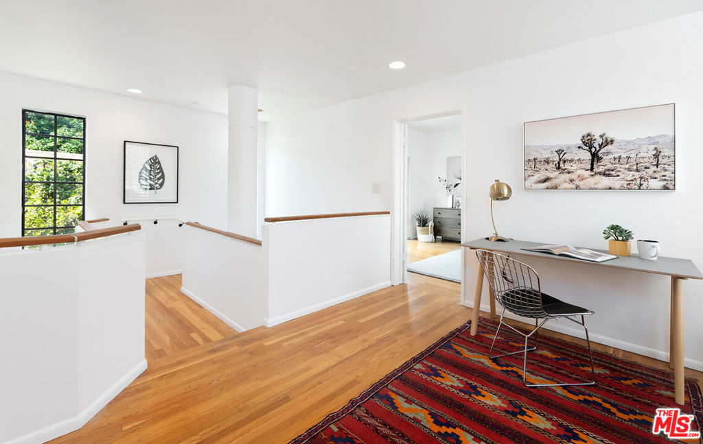 3133 Midvale Avenue Property Photo 29