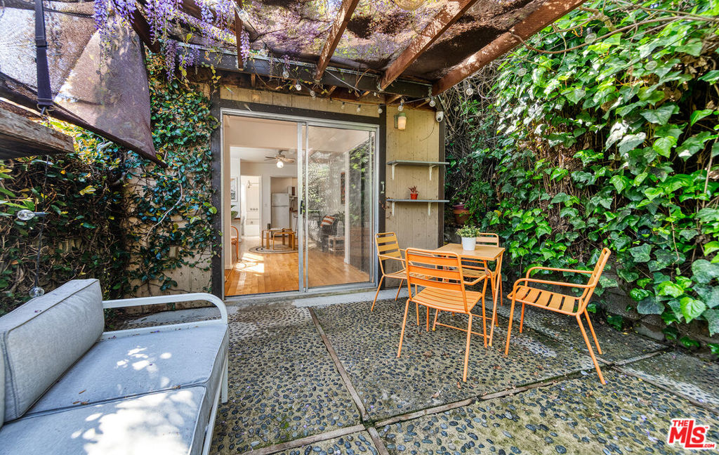 3133 Midvale Avenue Property Photo 42