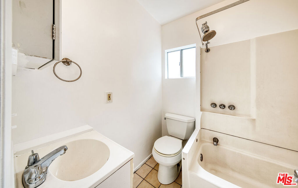 3133 Midvale Avenue Property Photo 47