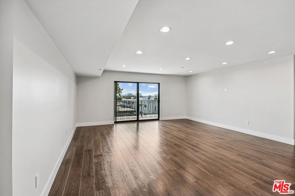 819 E La Palma Drive 5 Property Photo 11
