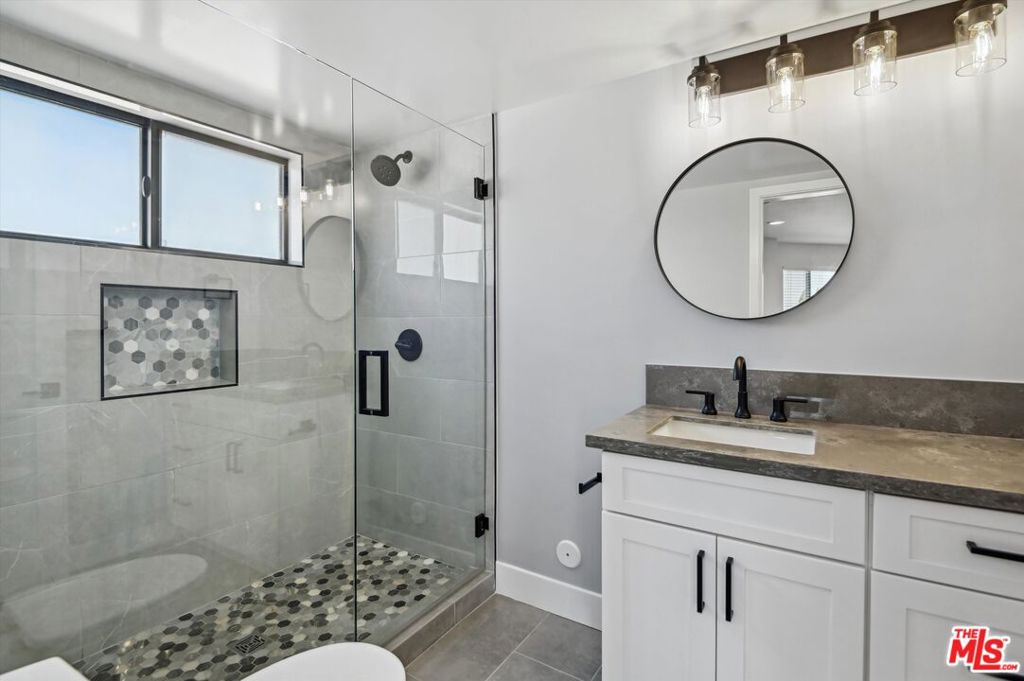 819 E La Palma Drive 5 Property Photo 17