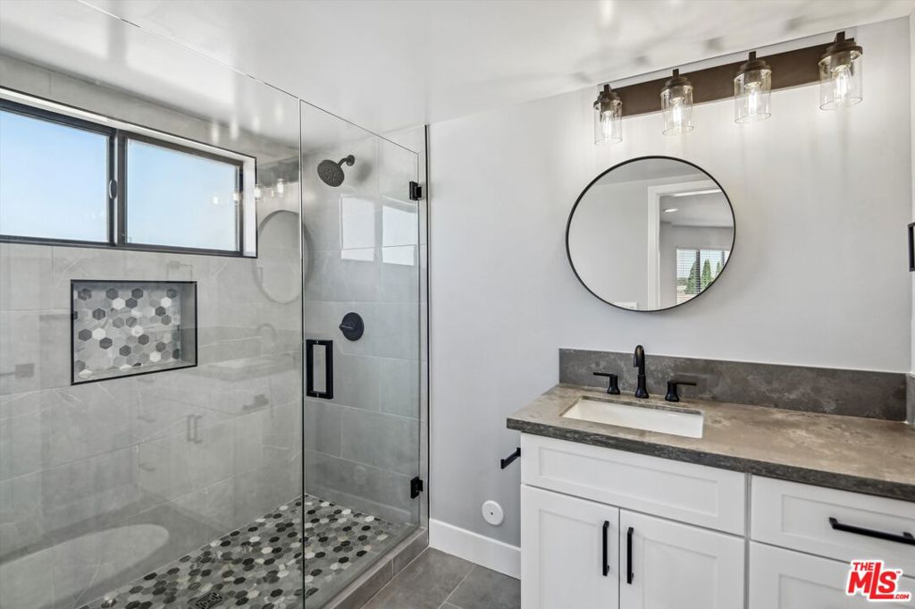 819 E La Palma Drive 5 Property Photo 18