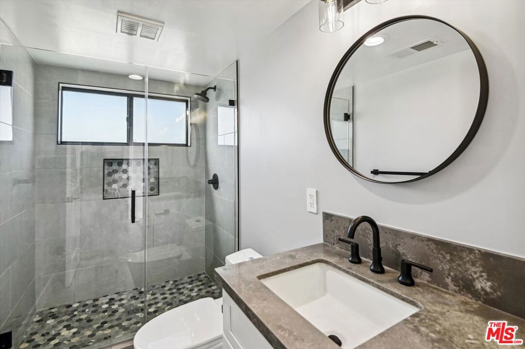 819 E La Palma Drive 5 Property Photo 22
