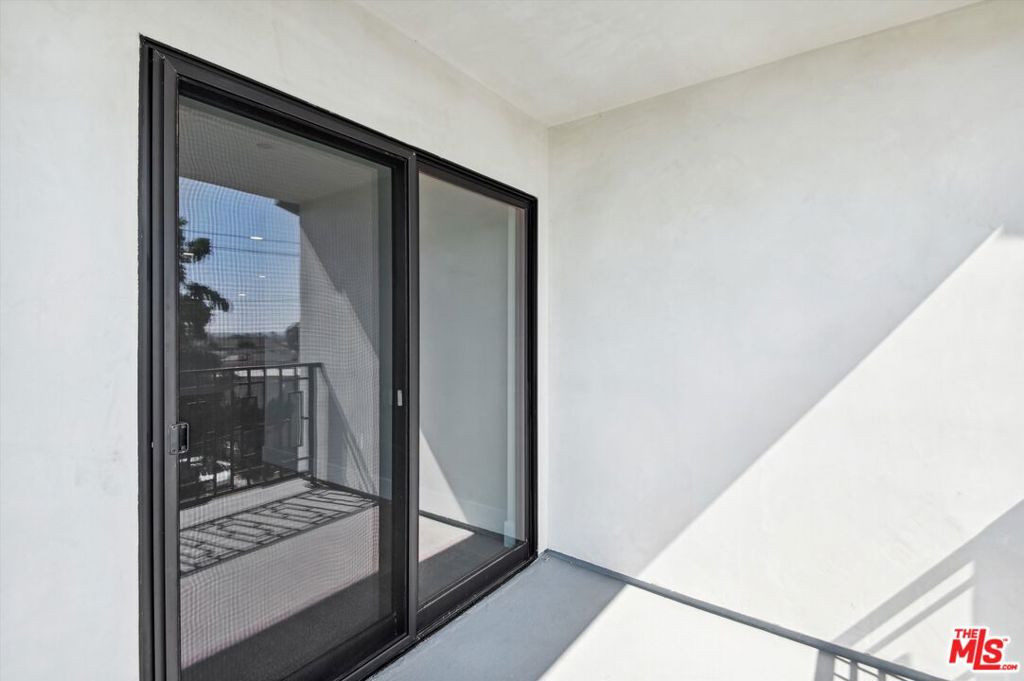 819 E La Palma Drive 5 Property Photo 24
