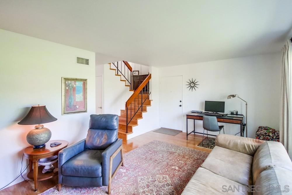 9806 Rimpark Way Property Photo 6