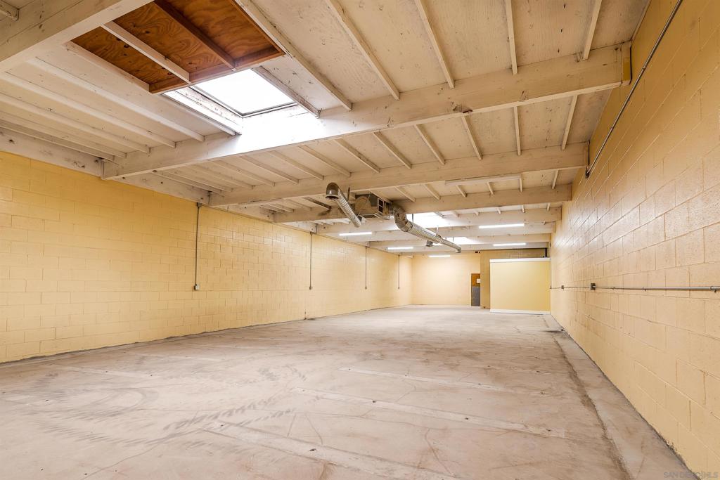 8020 Ronson Rd. Ste B Property Photo 2