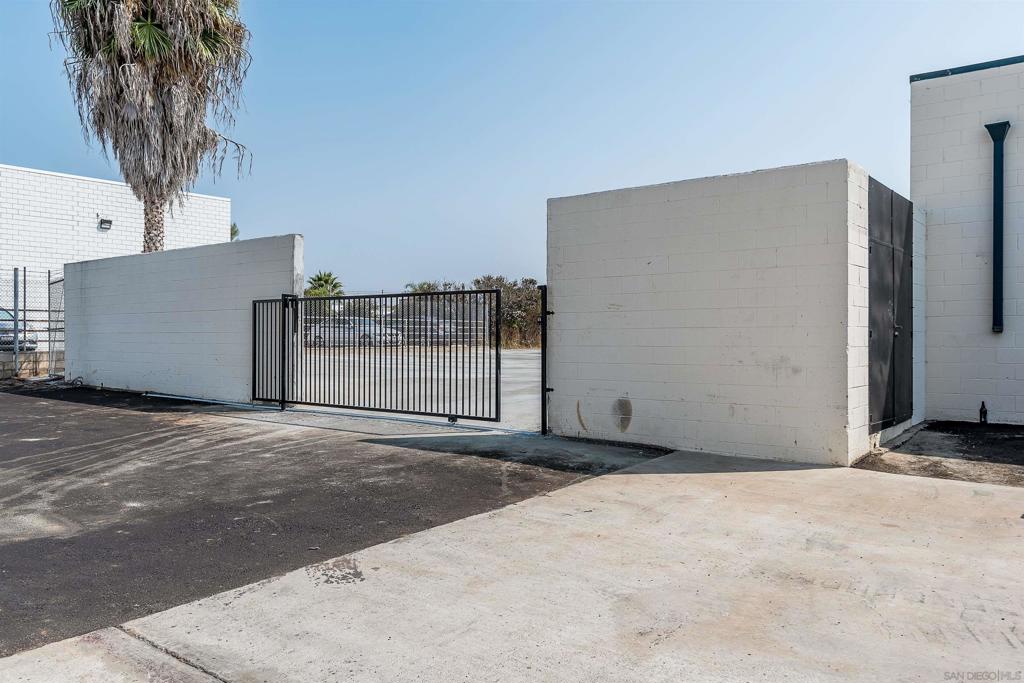 8020 Ronson Rd. Ste B Property Photo 10
