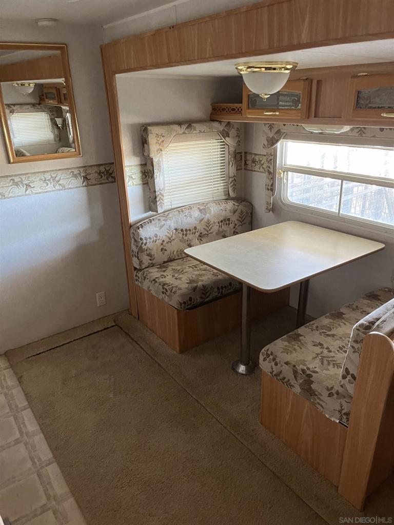 2782 Ribbonwood Road Property Photo 20