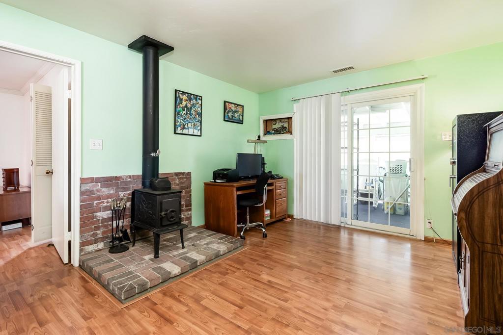 8423 Prospect Ave Property Photo 16