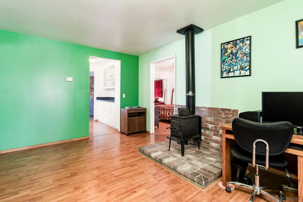 8423 Prospect Ave Property Photo 17
