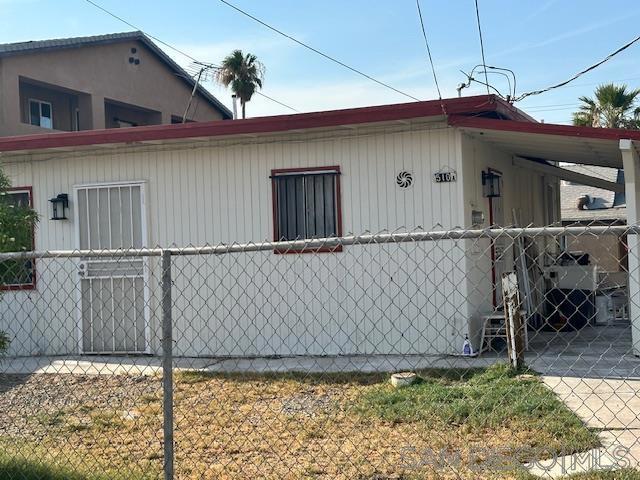 510 E 3rd Property Photo 2