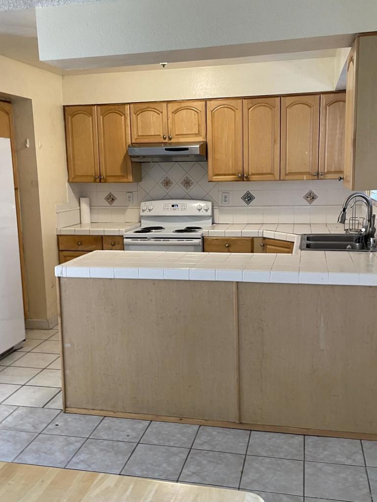 10009 Santana Ranch Ln. Property Photo 5
