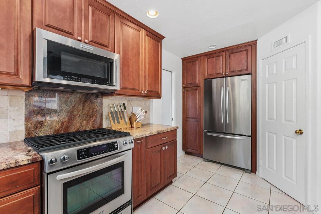 14271 Arbolitos Ct Property Photo 18