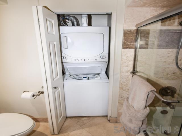 1810 Avenida Del Mundo 1607 Property Photo 14
