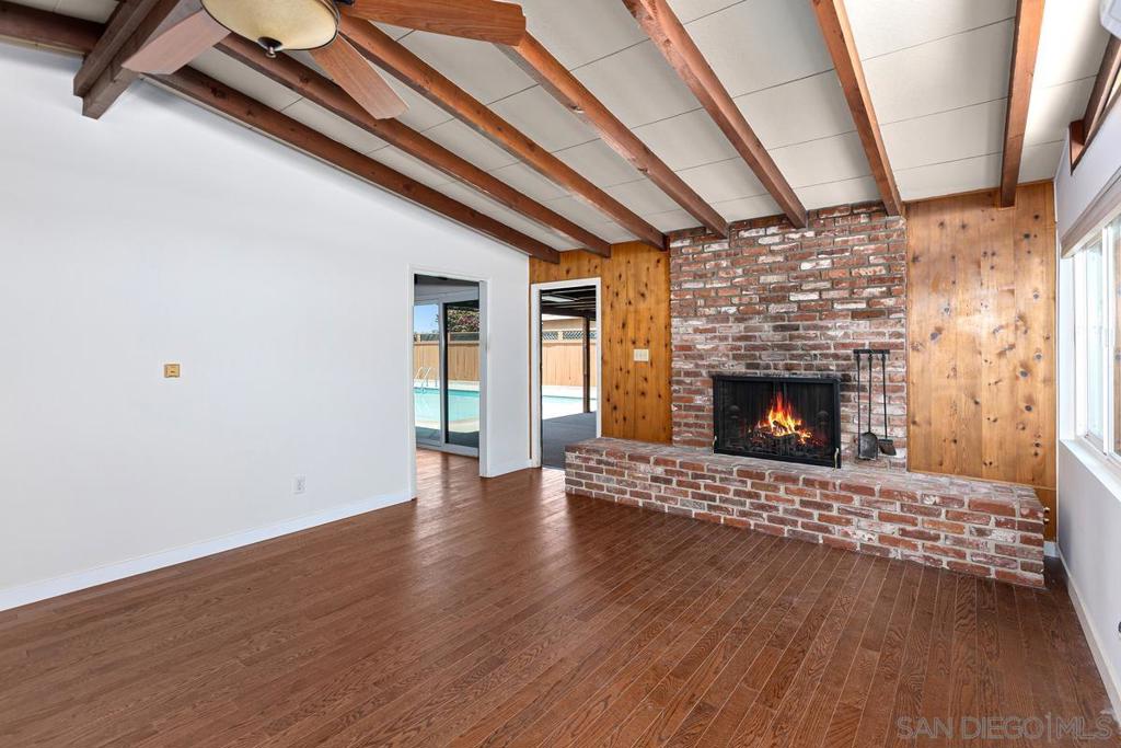 6130 Howell Dr Property Photo 4