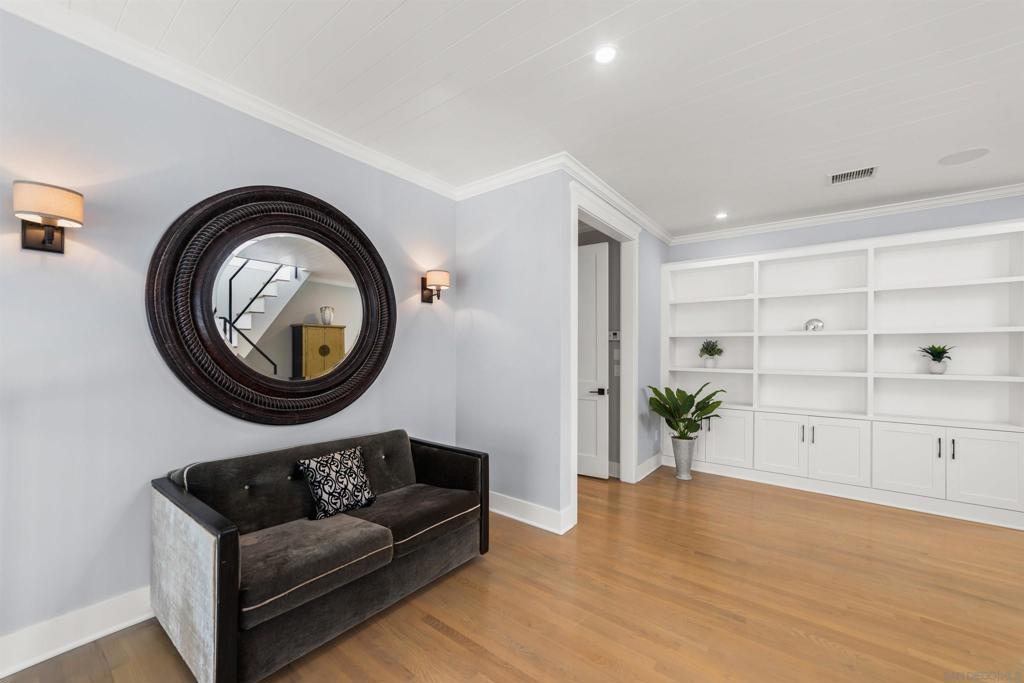868 J Property Photo 35