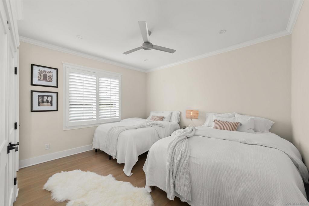 868 J Property Photo 43
