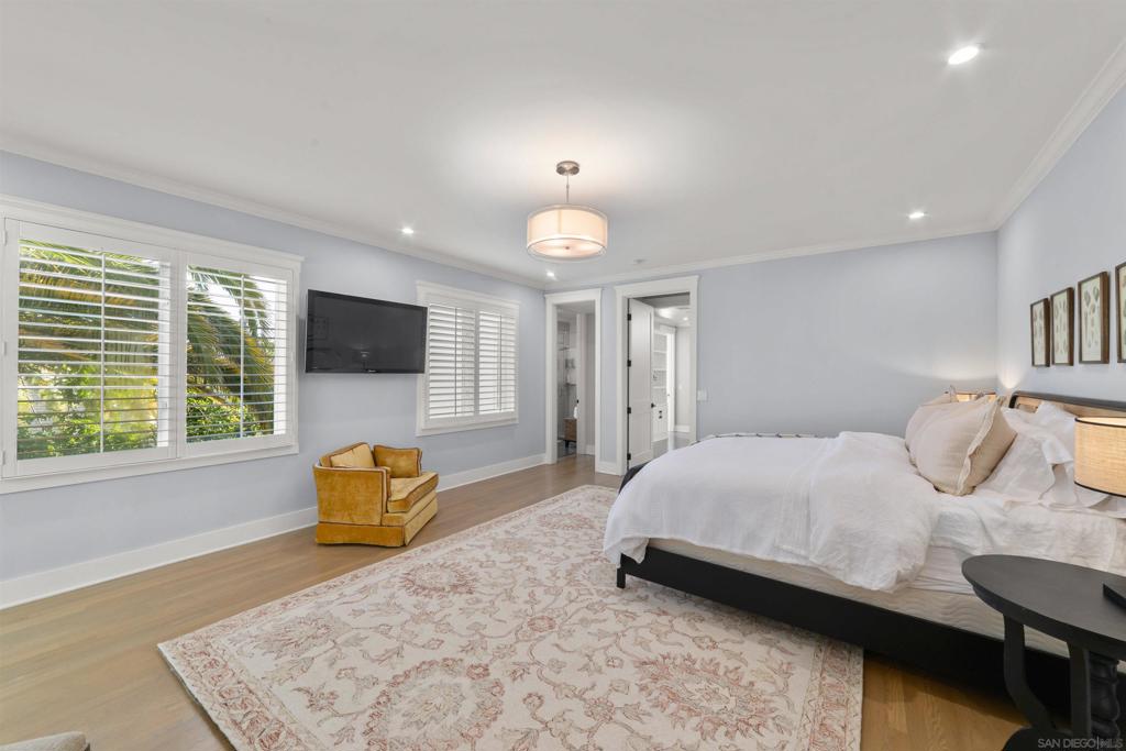 868 J Property Photo 47