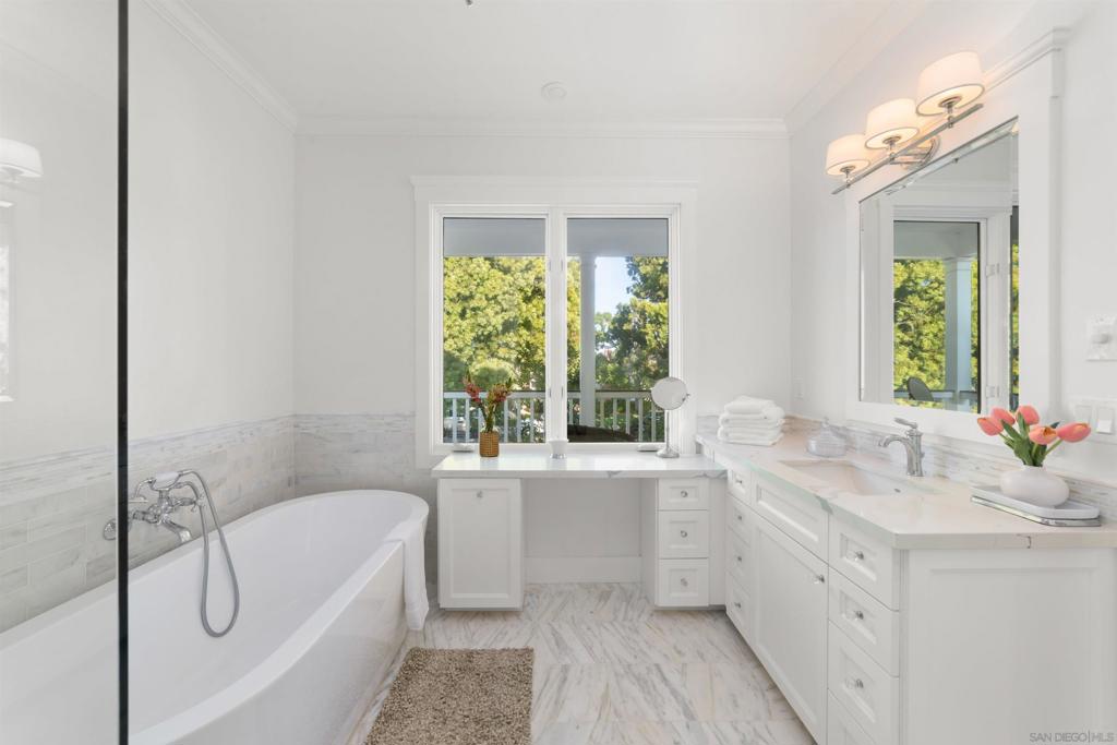 868 J Property Photo 50
