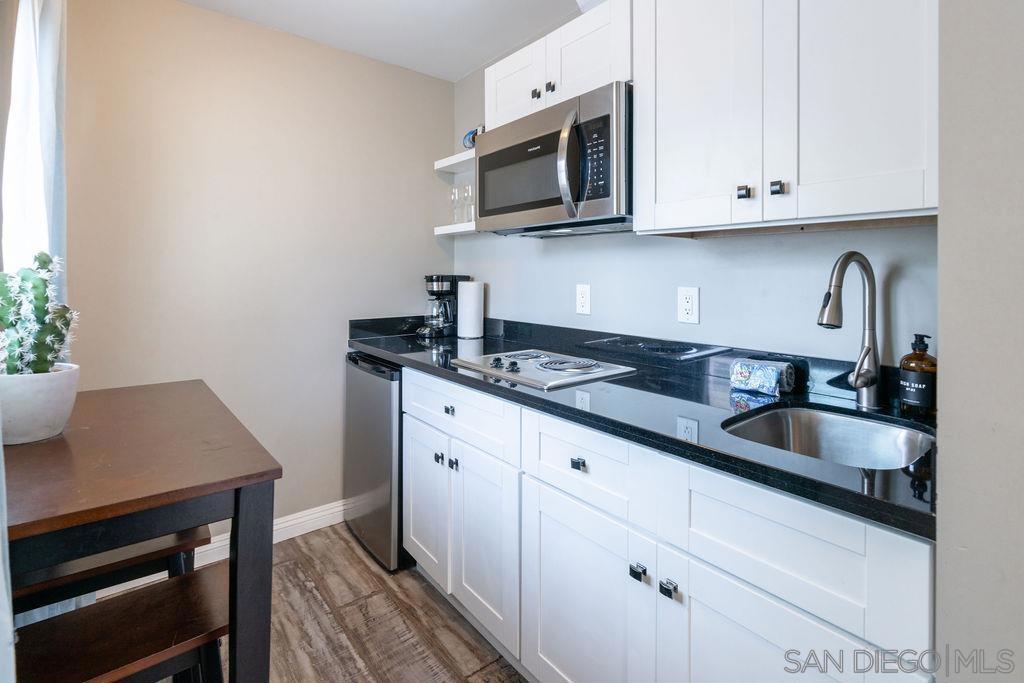 845 Beryl St Unit B B Property Photo 4