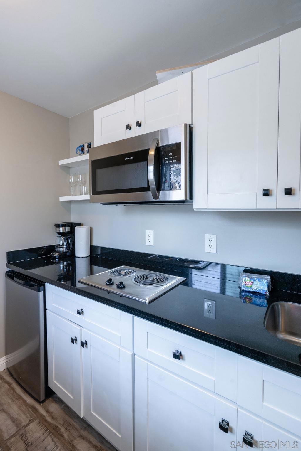 845 Beryl St Unit B B Property Photo 11