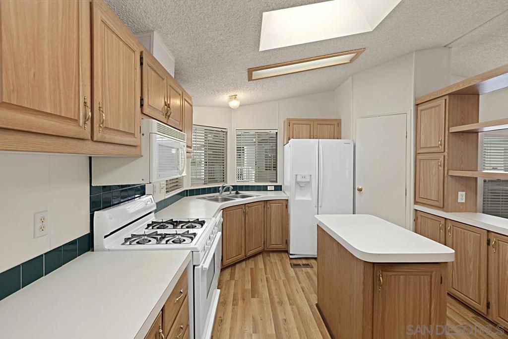 8545 Mission Gorge Rd 348 Property Photo 11