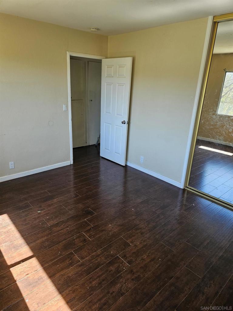 2768 Country Club Rd Property Photo 3