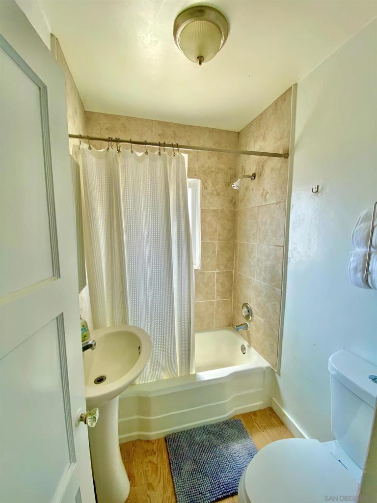 3852 56 1st Ave Property Photo 40