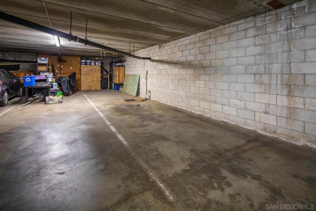 3930 Centre St 103 Property Photo 24