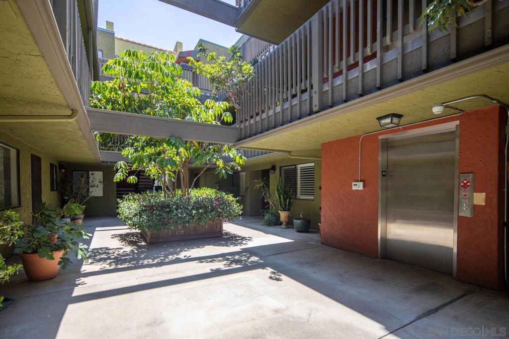 3930 Centre St 103 Property Photo 26