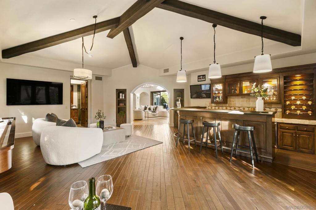 6089 Avenida Alteras Property Photo 8