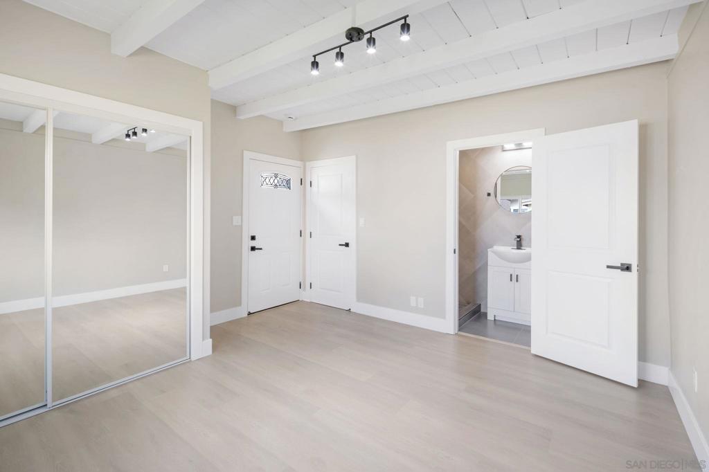 4041 4045 38th Street Property Photo 13