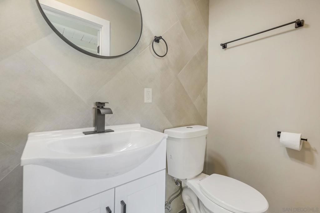 4041 4045 38th Street Property Photo 15