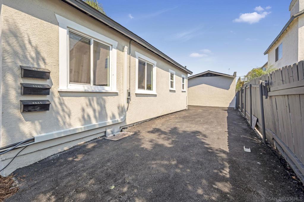 4041 4045 38th Street Property Photo 22