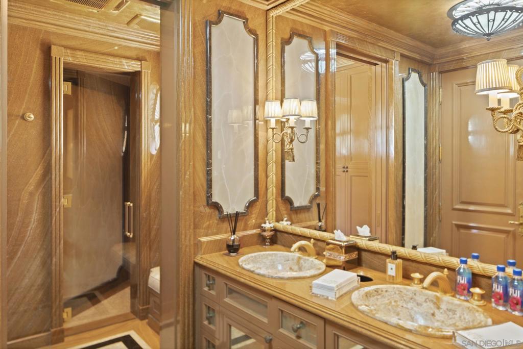 1900 Spindrift Dr Property Photo 34