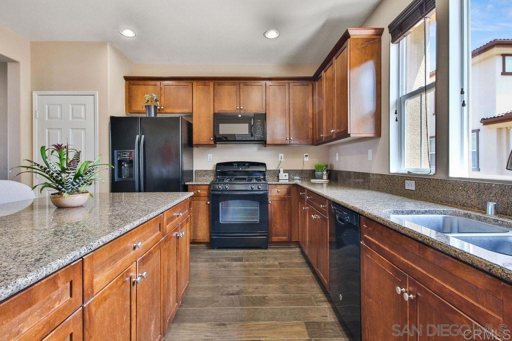 1707 Montilla Strret Property Photo 8