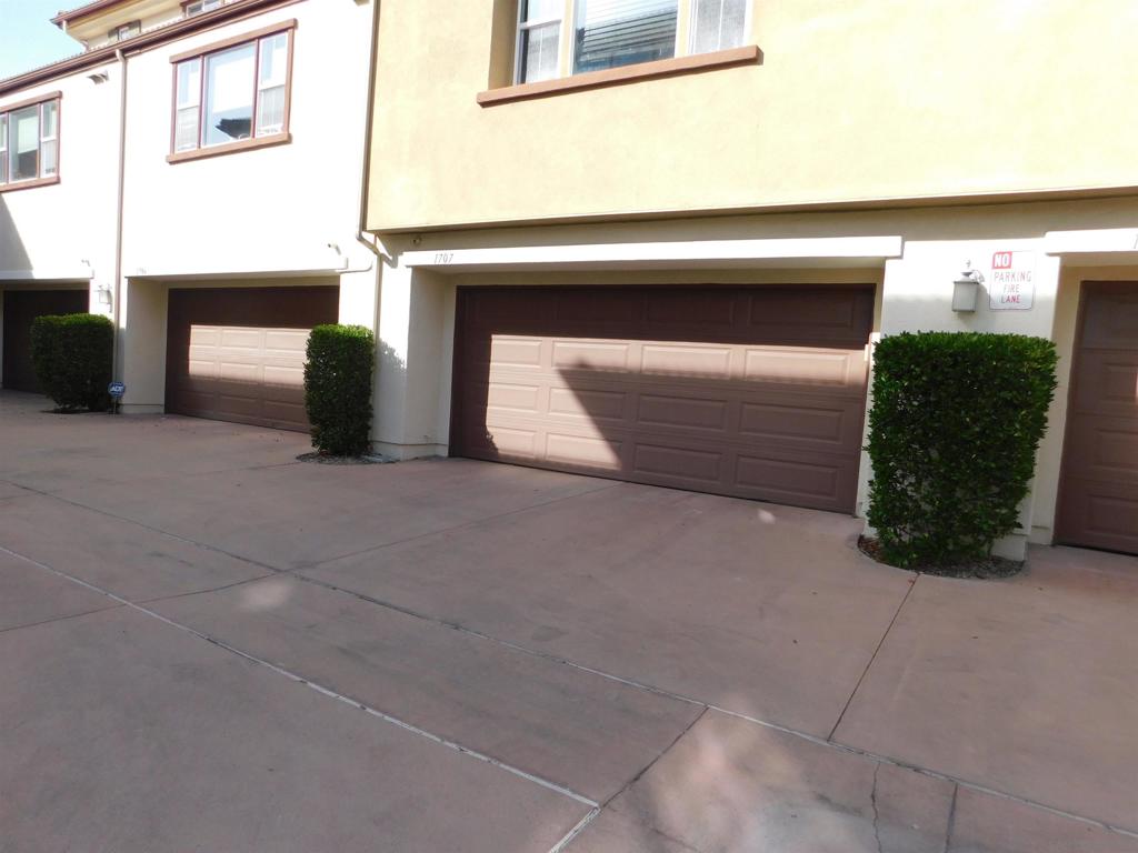 1707 Montilla Strret Property Photo 32