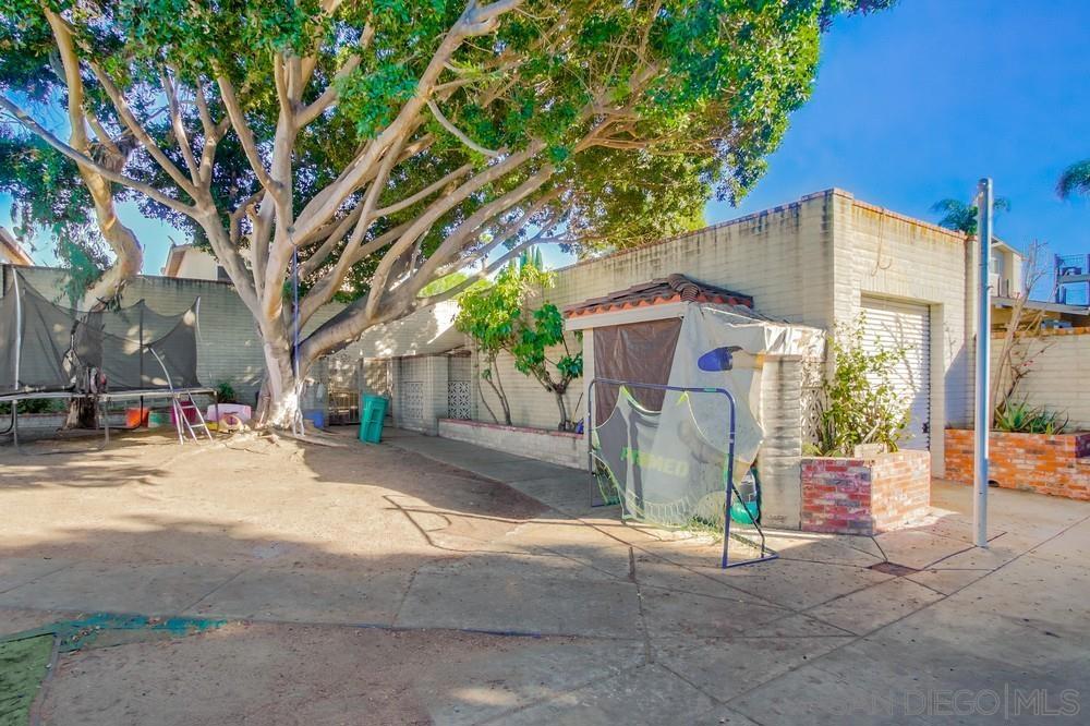 215 217 Willie James Jones Ave Property Photo 11